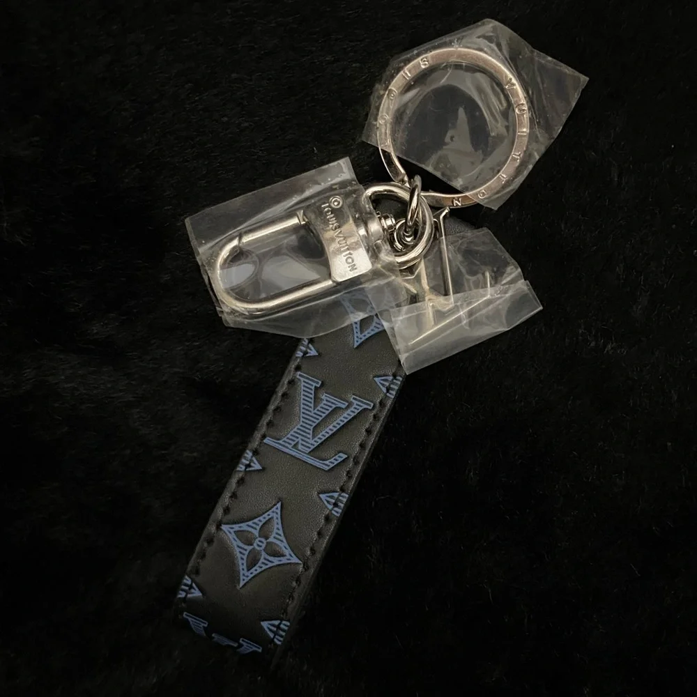 Luxury Louis Vuitton Charm Keyring - Picture 1 of 3